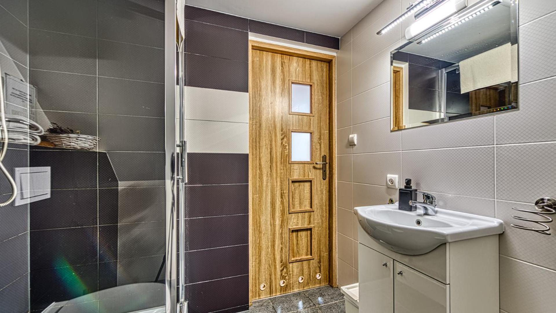 Izerska Baza - Basen, Ebike, Narty, Sauna, Jacuzzi, Las Blisko Swieradow Zdroj - 5D Apartamenty Giebultow  Екстериор снимка